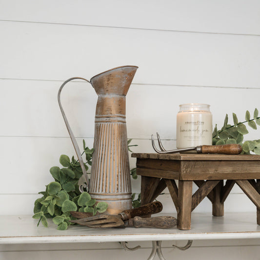 16.5" VINTAGE GRAND PITCHER